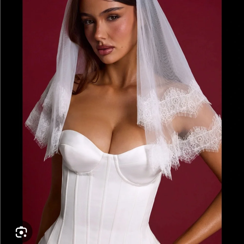 Oh Polly White Lace Bridal Veil